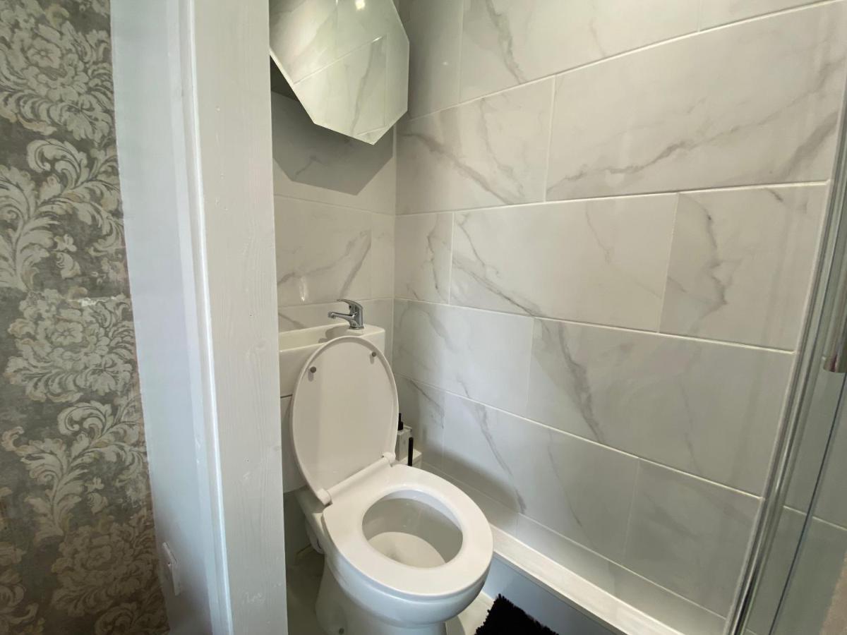 Host & Stay - Cotman Close Milton Keynes Bagian luar foto