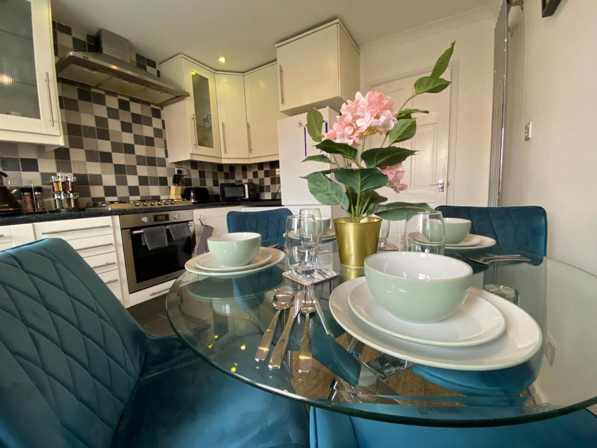 Host & Stay - Cotman Close Milton Keynes Bagian luar foto