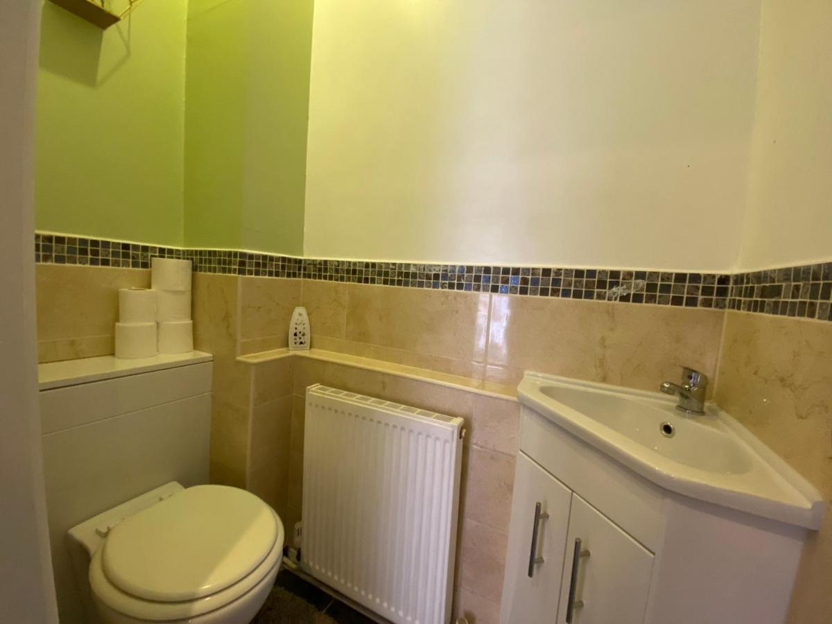Host & Stay - Cotman Close Milton Keynes Bagian luar foto